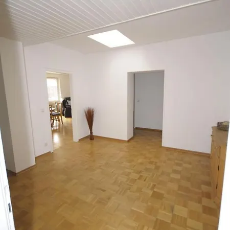 Kabine-5 Apartment *